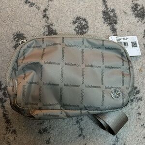Lululemon Everywhere Belt Bag - Gray